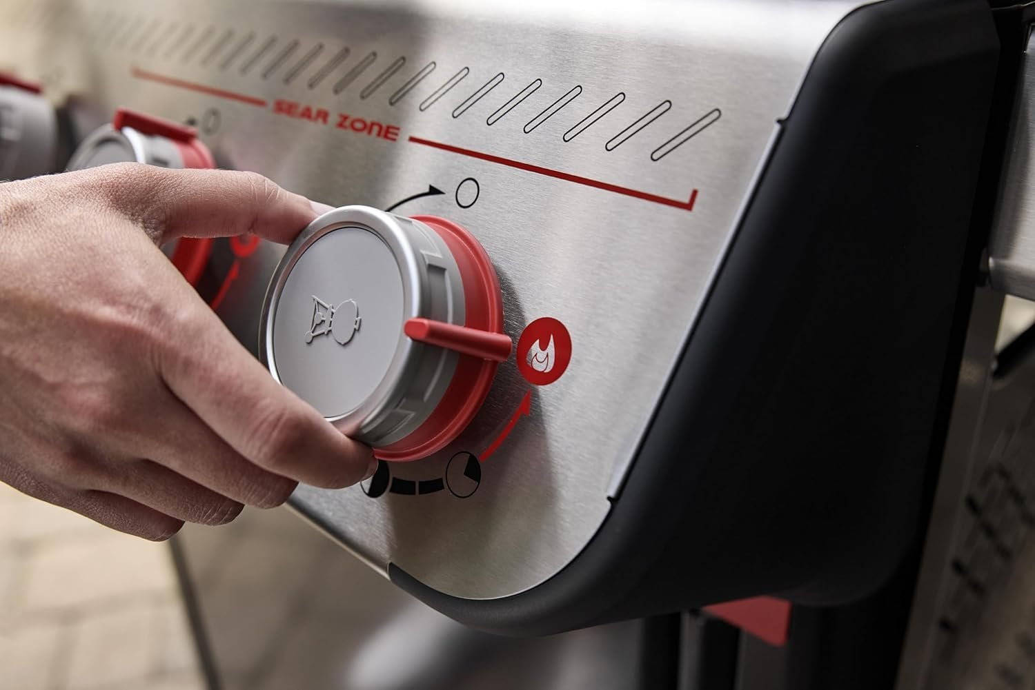 Weber Spirit E-325 Gas Grill - Image 2